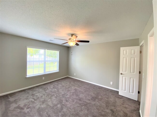 Building Photo - 144 Berwick Lakes Blvd