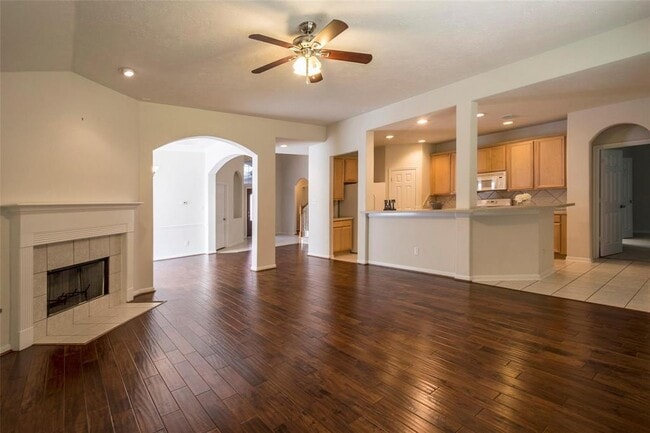 Building Photo - 21914 Hannover Ridge Dr