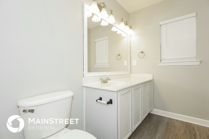 Building Photo - 4346 Fescue Pl SW