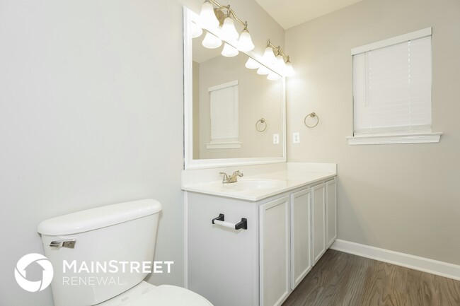 Building Photo - 4346 Fescue Pl SW