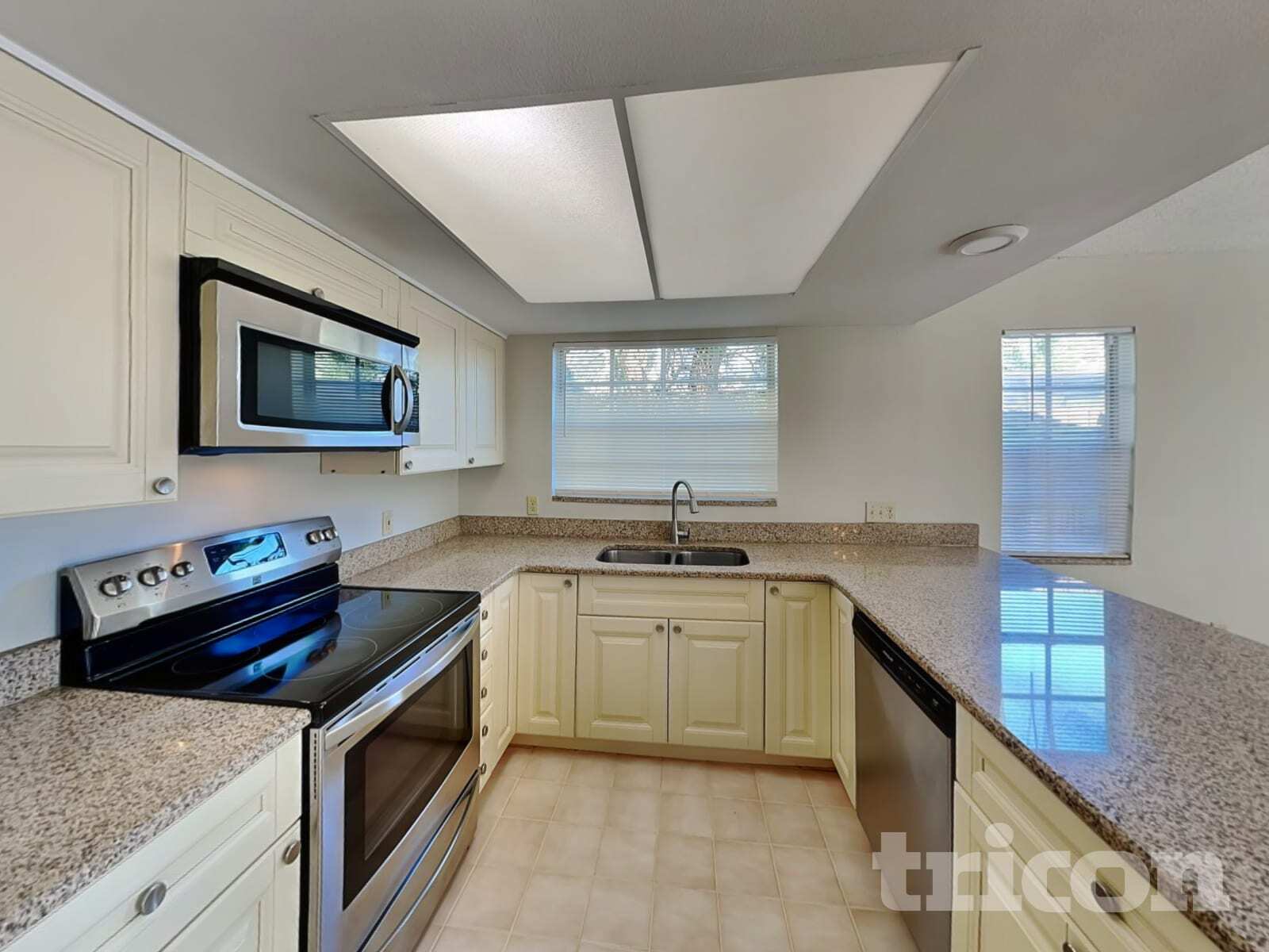 Building Photo - 4944 Harbor Woods Dr