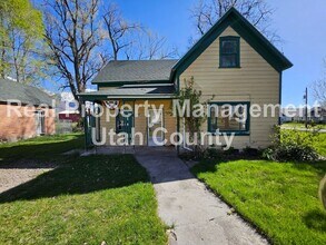 Building Photo - 209 S 400 E