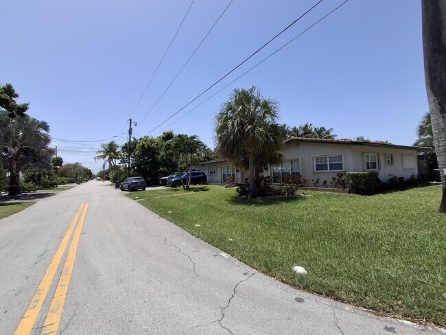 Building Photo - 3731 NW 110th Ave