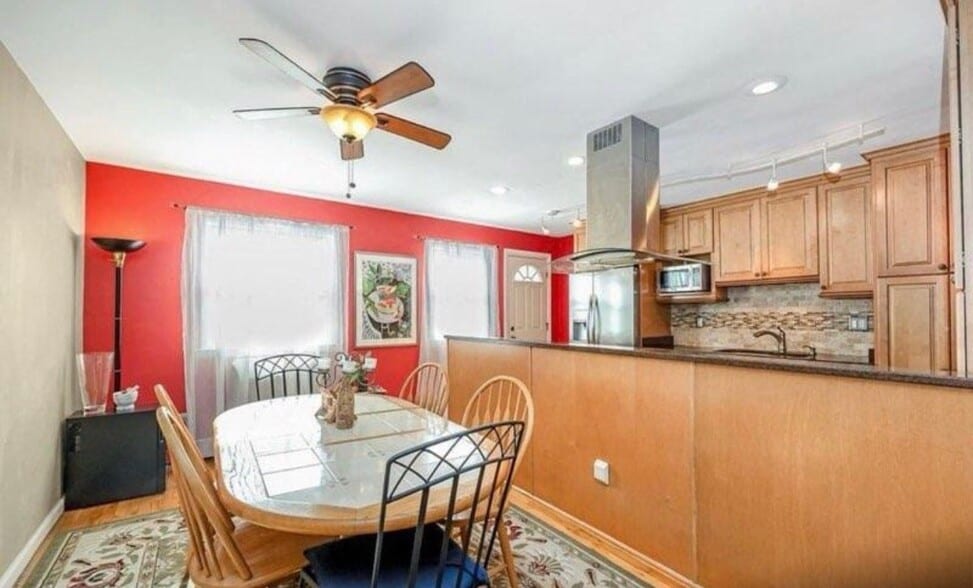 Building Photo - 69-7 66th Rd