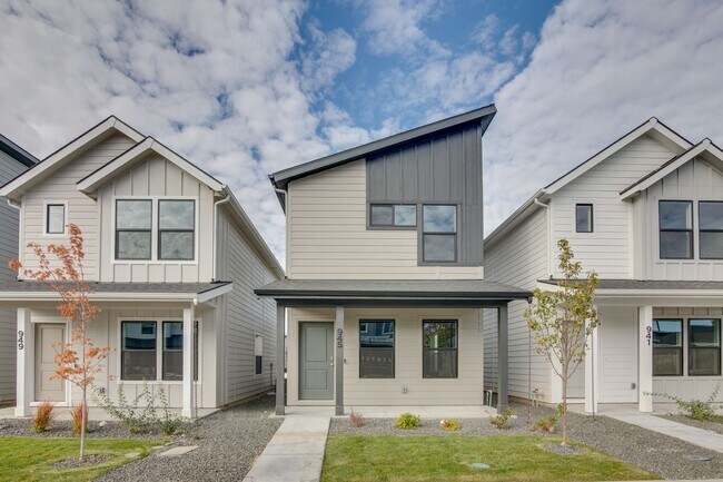Primary Photo - Beautiful, Modern 2 Bedroom Cottage Availa...