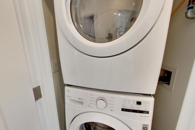 Building Photo - 1262 Vallejo St