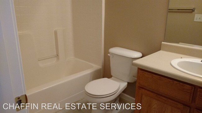 Building Photo - 1414 Red Bluff Way