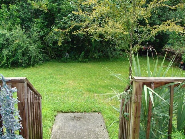 Building Photo - 248 Ferrill St