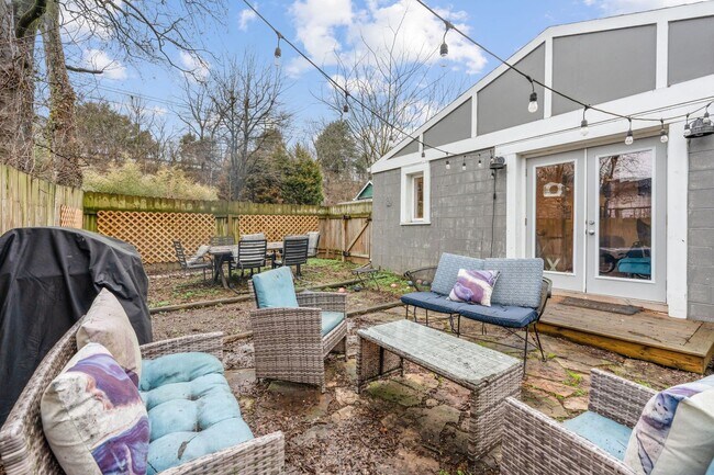 Building Photo - Awesome East Nashville Stone Cottage in gr...