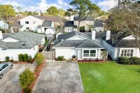 Building Photo - 1047 Hibiscus St