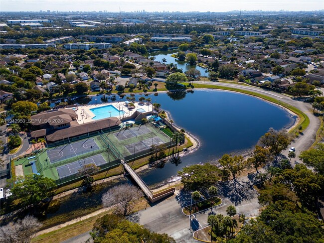 Building Photo - 2342 NW 36th Ave