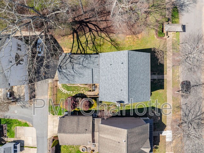 Building Photo - 14040 Alley Son St