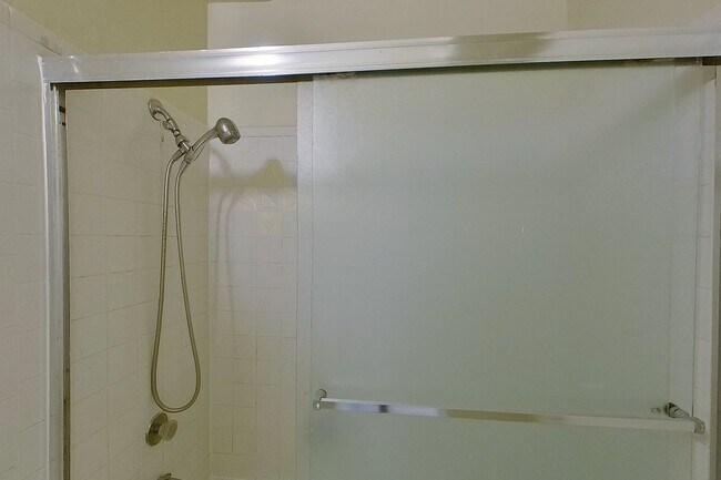 Floorplan - 2028 Dwight Way