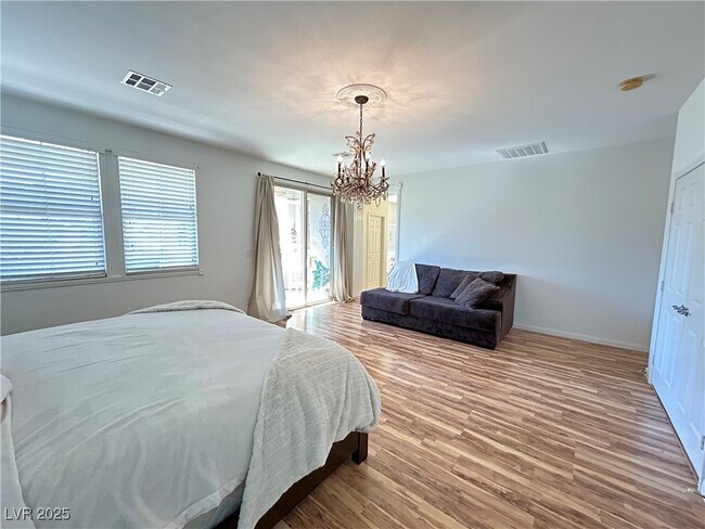 Building Photo - 5553 Fairmeade Way