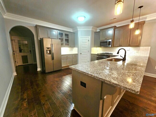 Building Photo - 2625 Mountain Stream Way SE