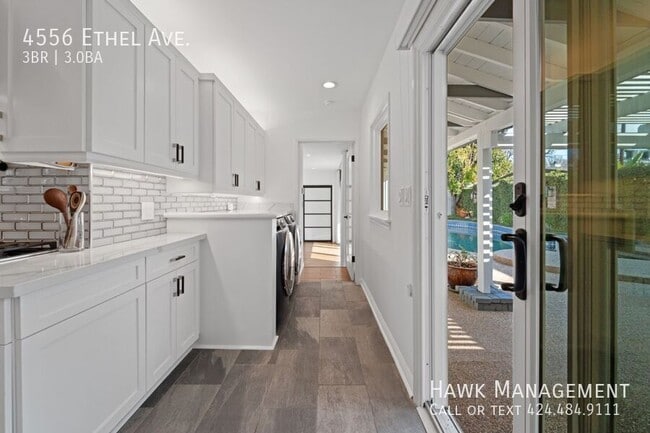 Building Photo - 4556 Ethel Ave