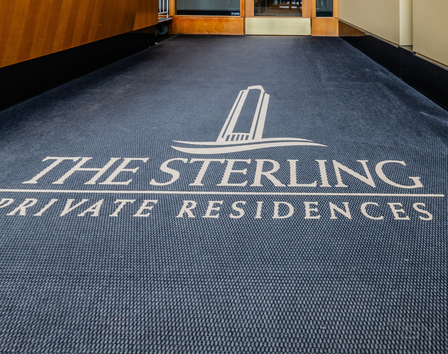 Building Photo - 345 N La Salle Dr