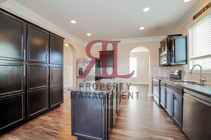 Building Photo - 567 Eagle Walk Rd