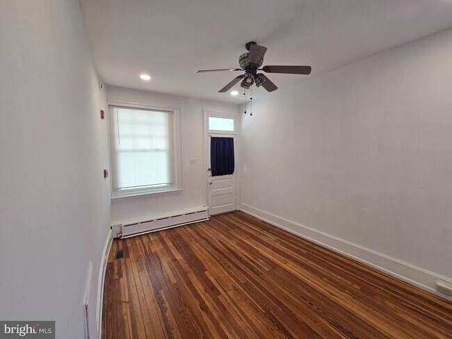 Building Photo - 5455 Ridge Ave