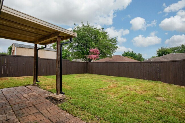 Building Photo - 1206 Mayapple Dr
