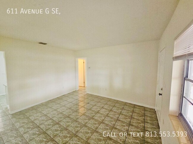 Building Photo - 611 Ave G SE