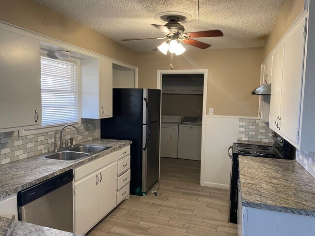 Building Photo - 3715 45th St