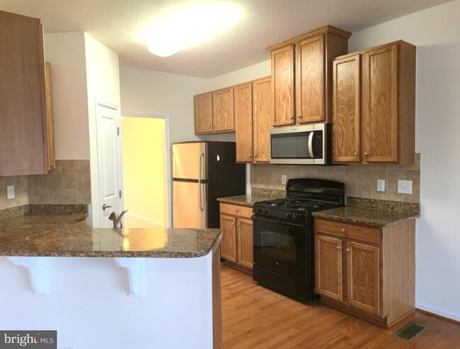 Building Photo - 1309 Madison Ln