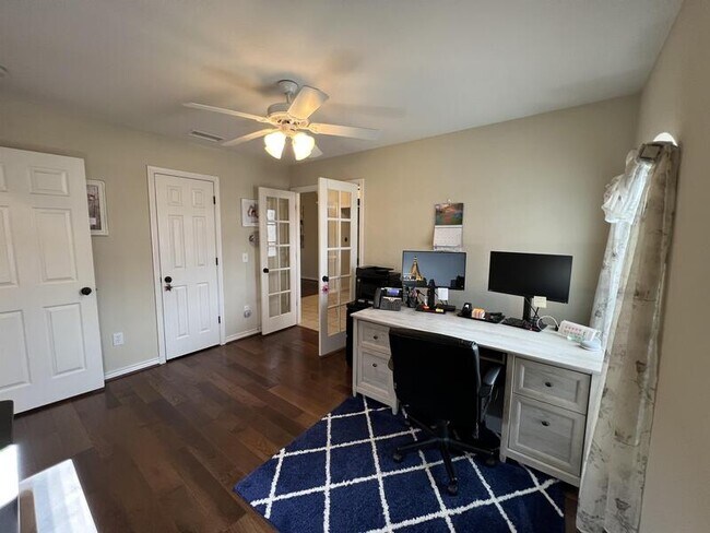 Building Photo - 6053 Laci Ln