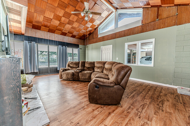 Building Photo - 1809 NC-42