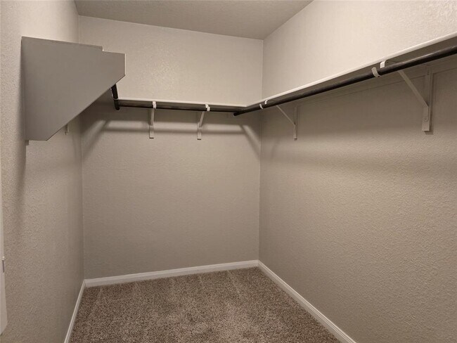Building Photo - 101 Stellamar Dr