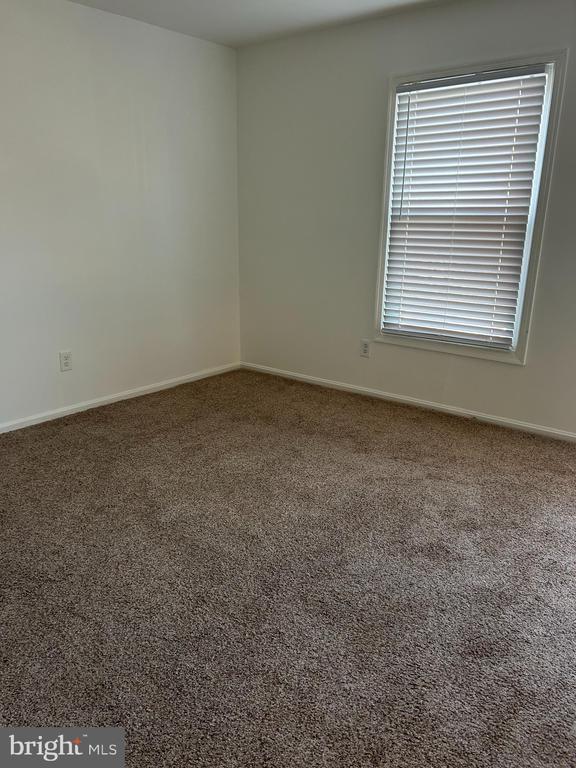 Building Photo - 804 Quince Orchard Blvd