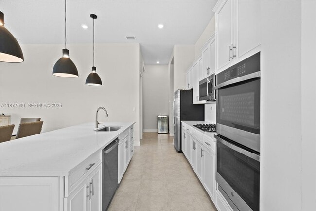 Building Photo - 7612 Knight St