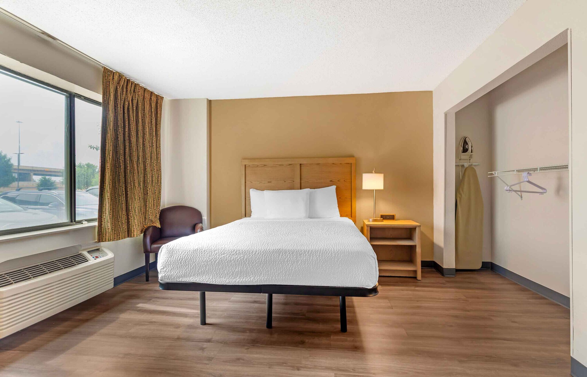 Building Photo - Furnished Studio-Fort Worth - Fossil Creek