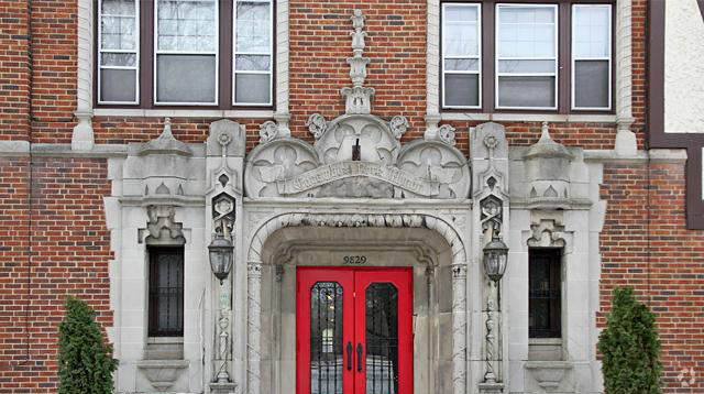 Building Photo - Edgewater Park Manor