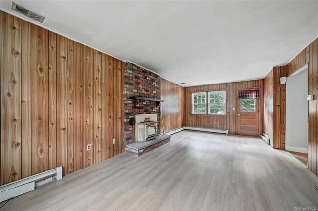 Building Photo - 138 Barnes Rd