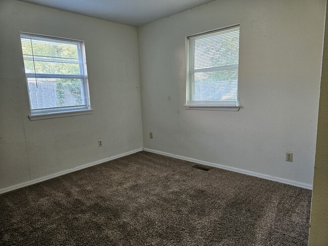 Building Photo - 945 SW 98th St
