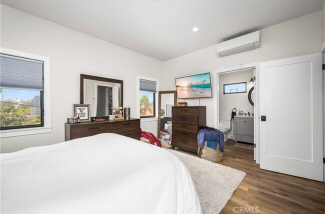 Building Photo - 241 Bennett Ave