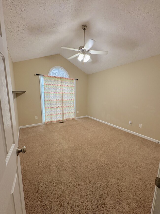 Building Photo - 2741 Millmann Rd