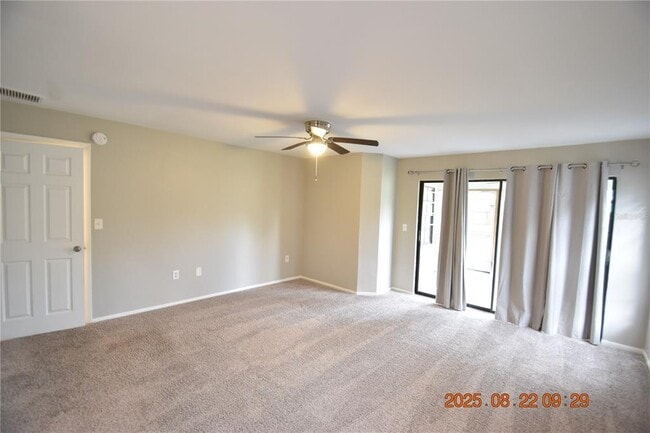 Building Photo - 1455 Ridgelane Cir S