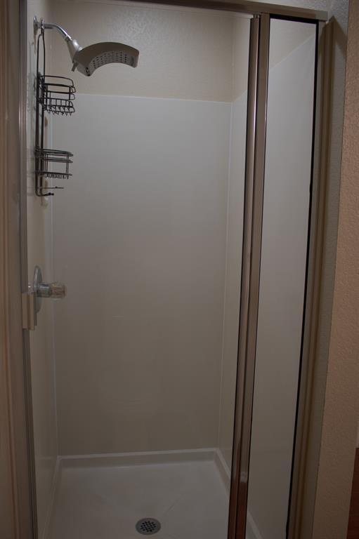 Building Photo - 604 Trail Dust Dr