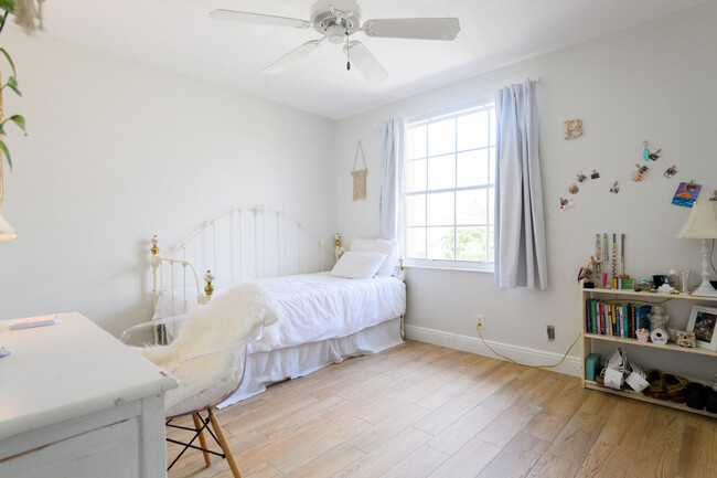Building Photo - 3693 Miramontes Cir