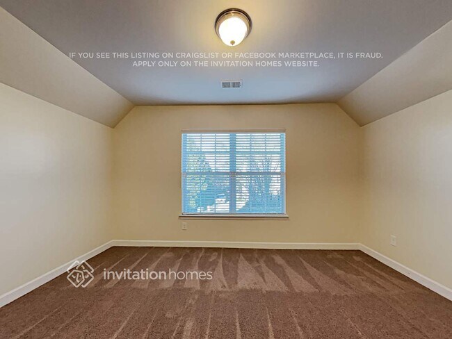 Building Photo - 5836 Mcdowell Run Dr
