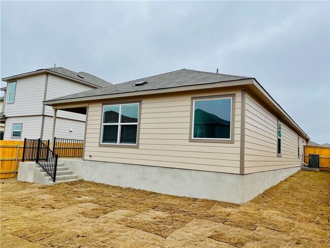 Building Photo - 108 Guardian Angel Ct