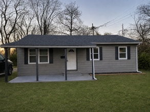 Building Photo - Cute 3BD/1BA