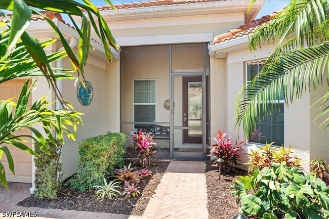 Building Photo - 6140 Victory Dr