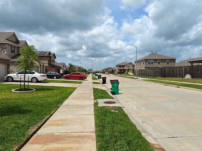 Building Photo - 1270 Glendora Dr