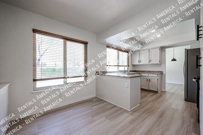 Building Photo - 4611 W Milky Way