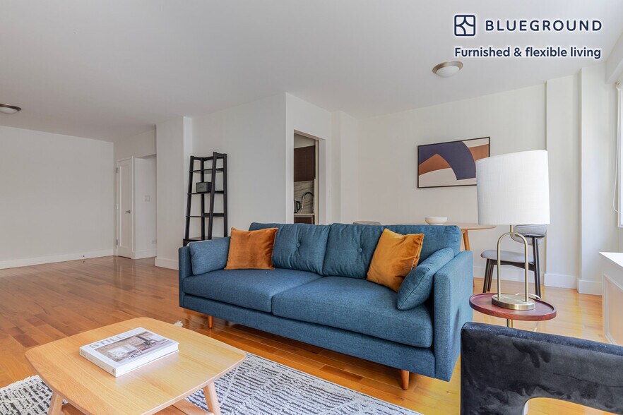 Building Photo - 141 E 33rd St