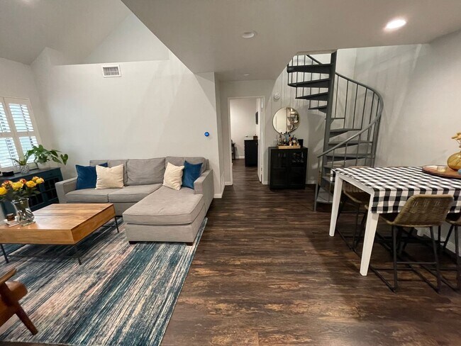 Building Photo - **Coming Soon** 2-Level Loft Condo with Re...
