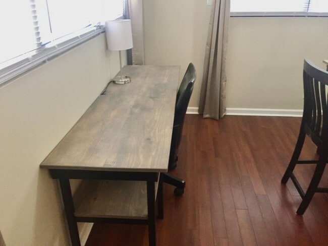 Building Photo - TURN KEY FULLY FURNISHED RENTAL